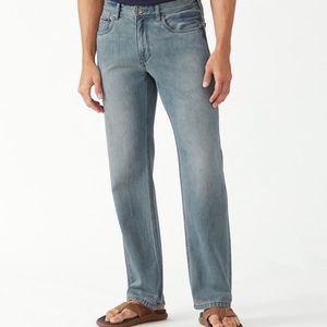 Tommy Bahama Men’s RELAXED fit Cayman Jeans. Size 36/32